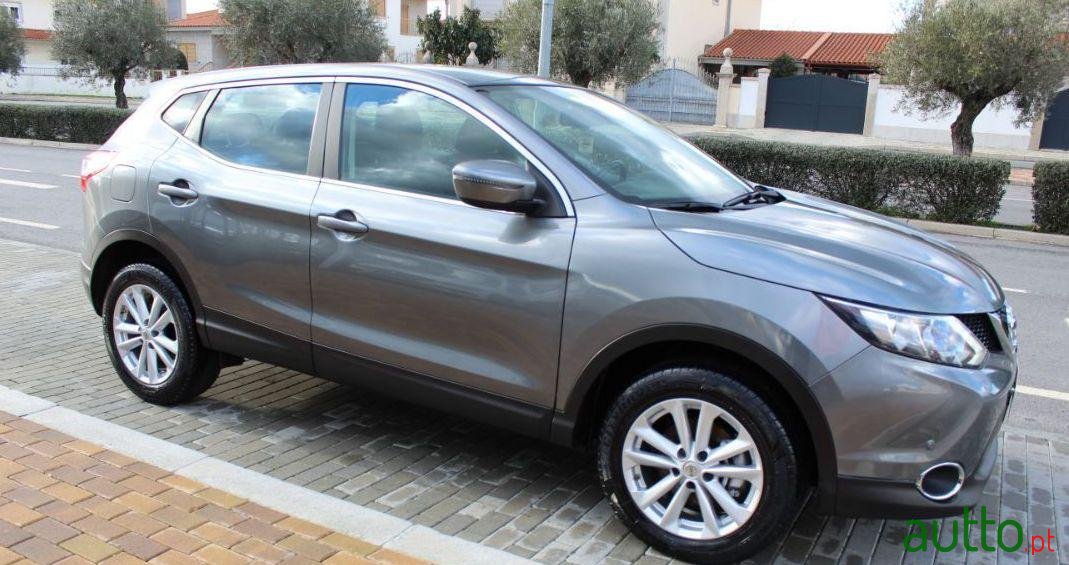 2015' Nissan Qashqai photo #1