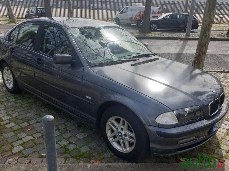 2001' BMW 320 Executive photo #4