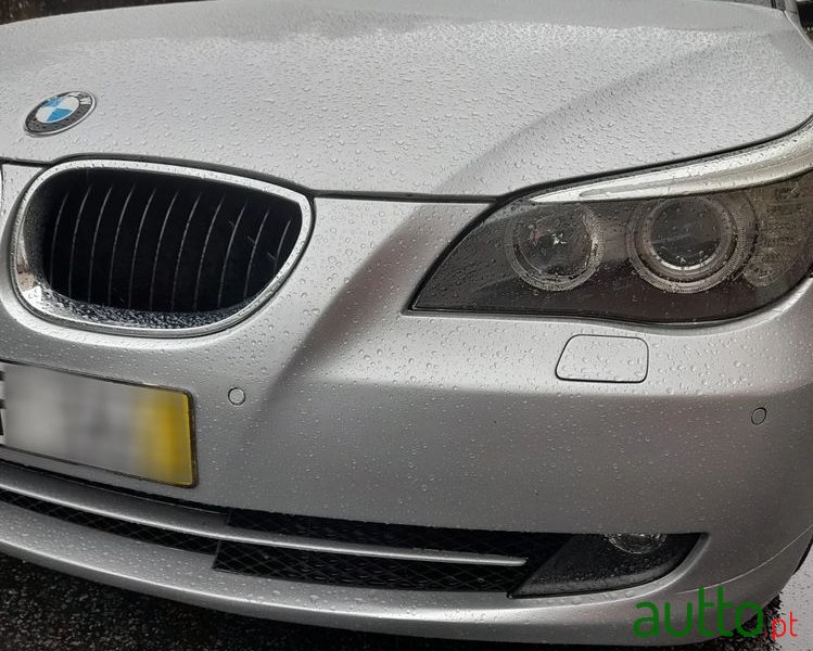 2007' BMW 520 Da Touring photo #1