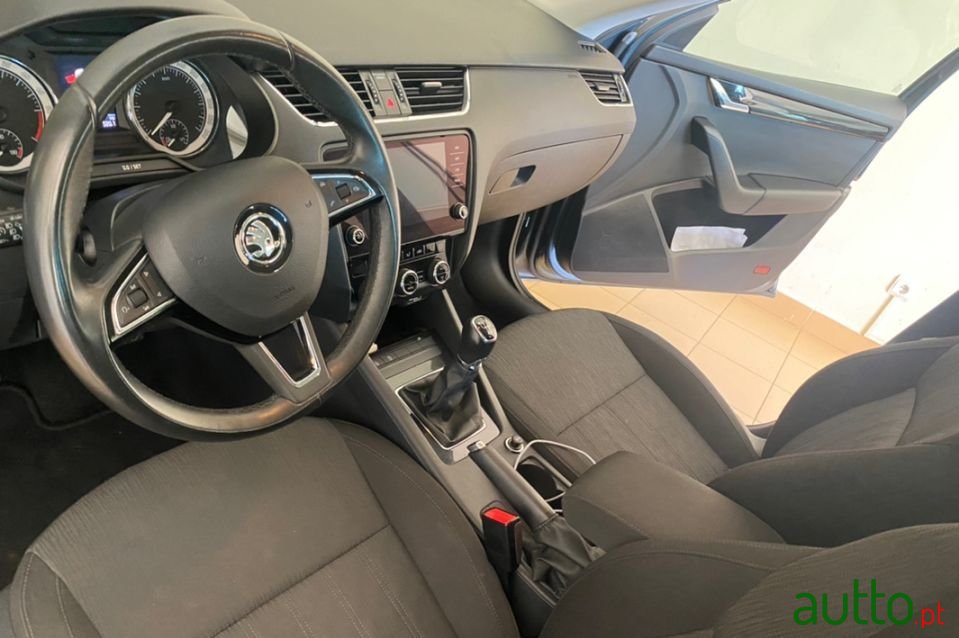 2018' Skoda Octavia Break photo #4