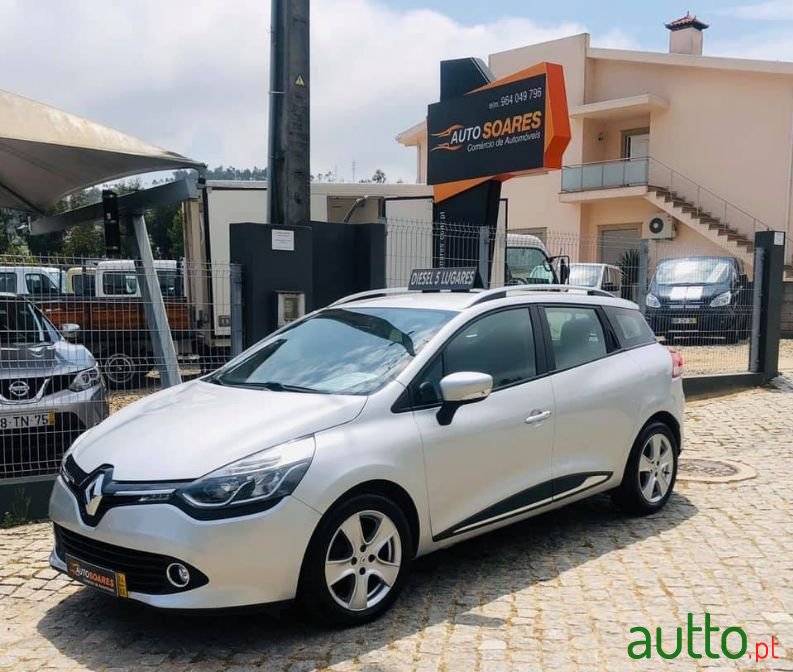 2014' Renault Clio Sport Tourer photo #1