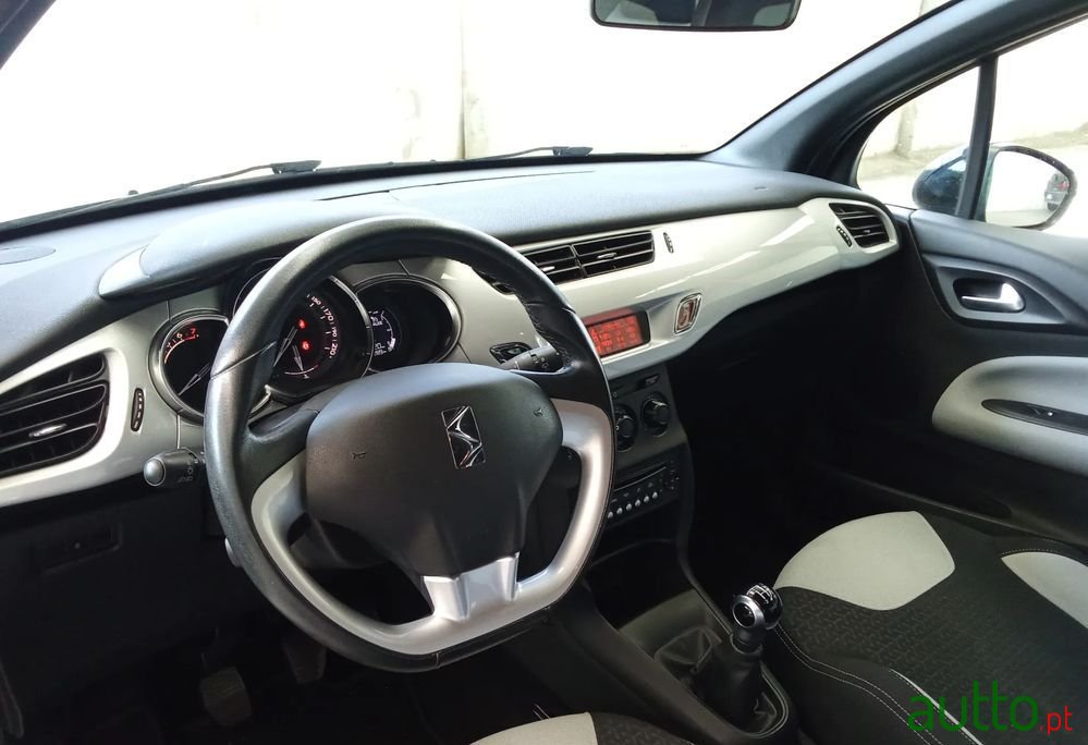 2015' Citroen DS3 1.2 Puretech Be Chic photo #6
