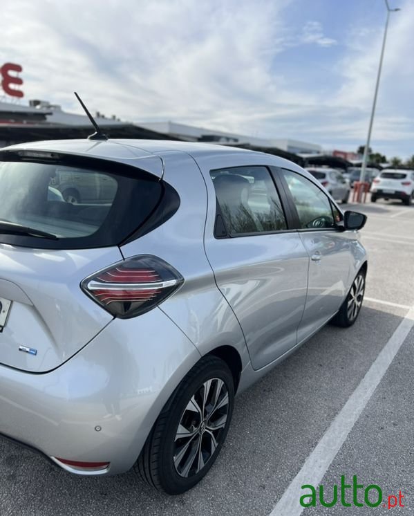 2021' Renault Zoe photo #5