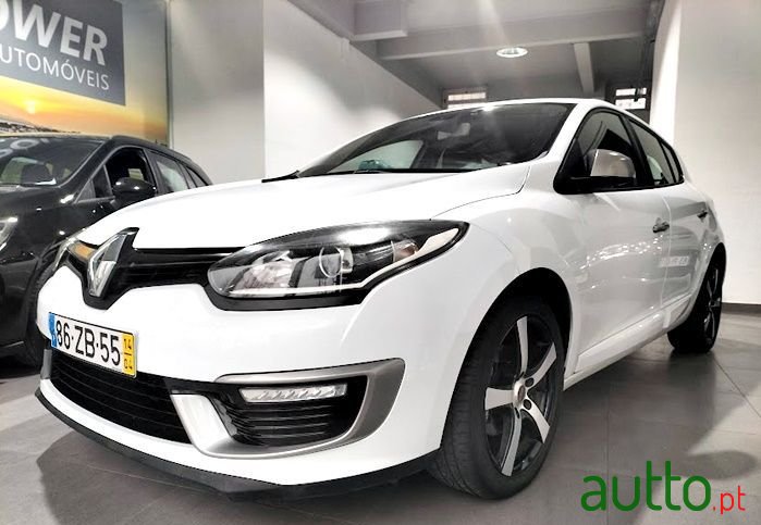 2014' Renault Megane photo #1