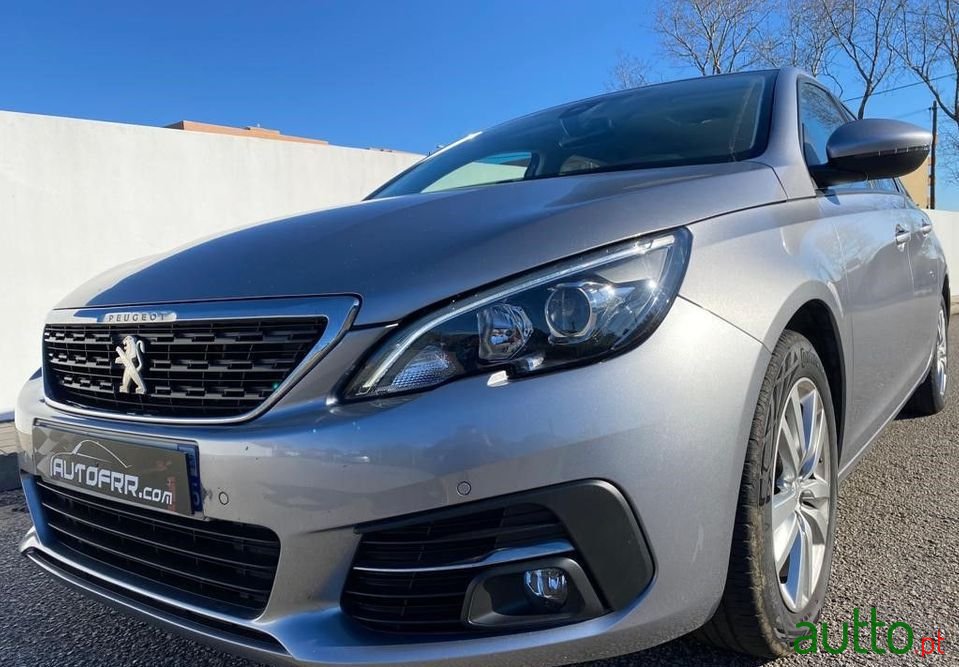 2017' Peugeot 308 Sw photo #1