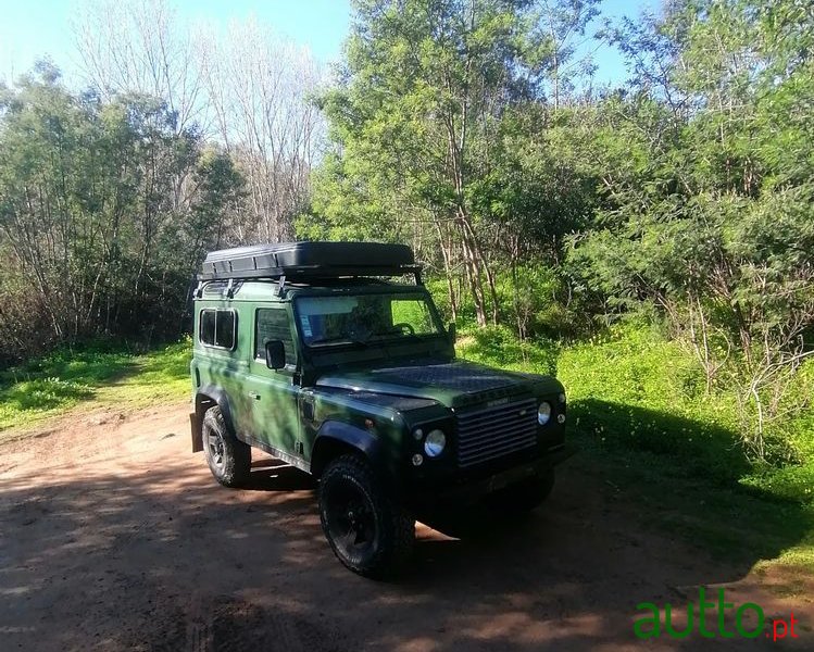 2002' Land Rover Defender photo #3