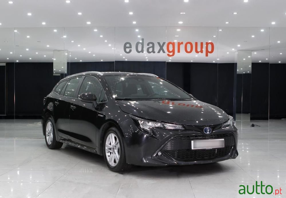 2021' Toyota Corolla Touring Sports photo #1