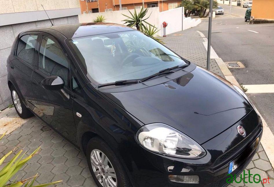 2016' Fiat Punto photo #5