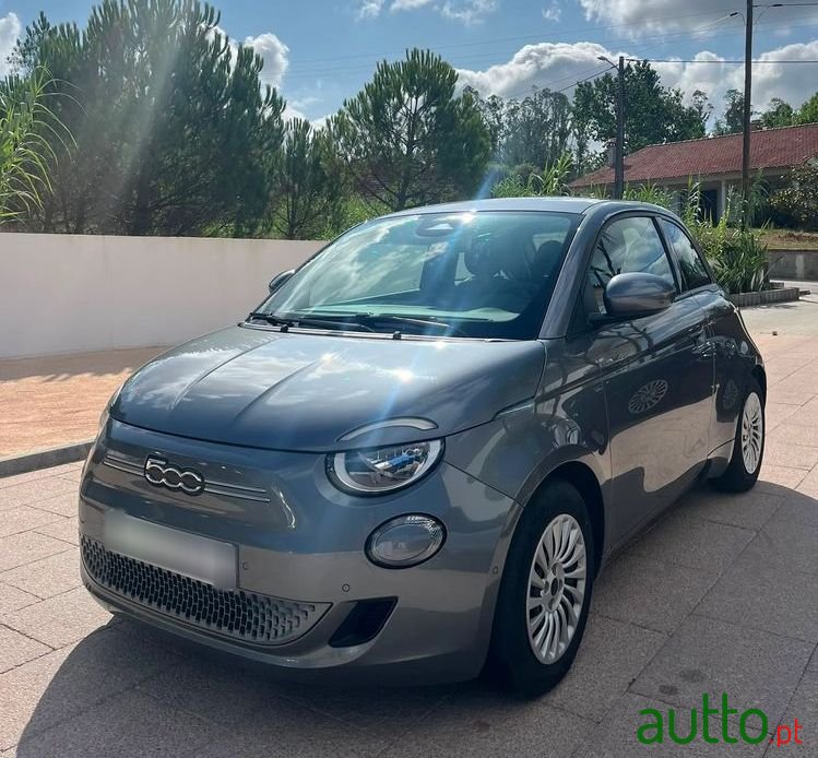 2023' Fiat 500e 42Kwh Icon photo #2
