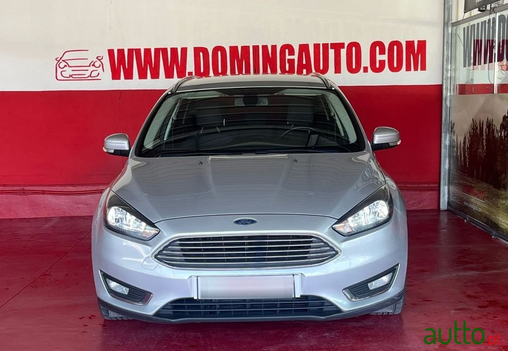 2015' Ford Focus Sw photo #2