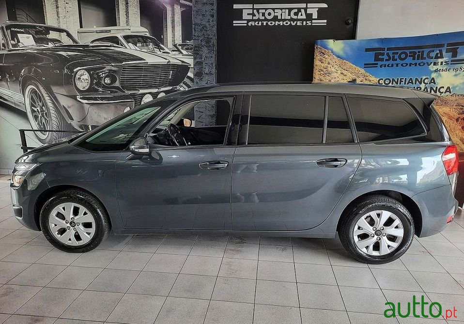 2014' Citroen C4 Grand Picasso photo #5