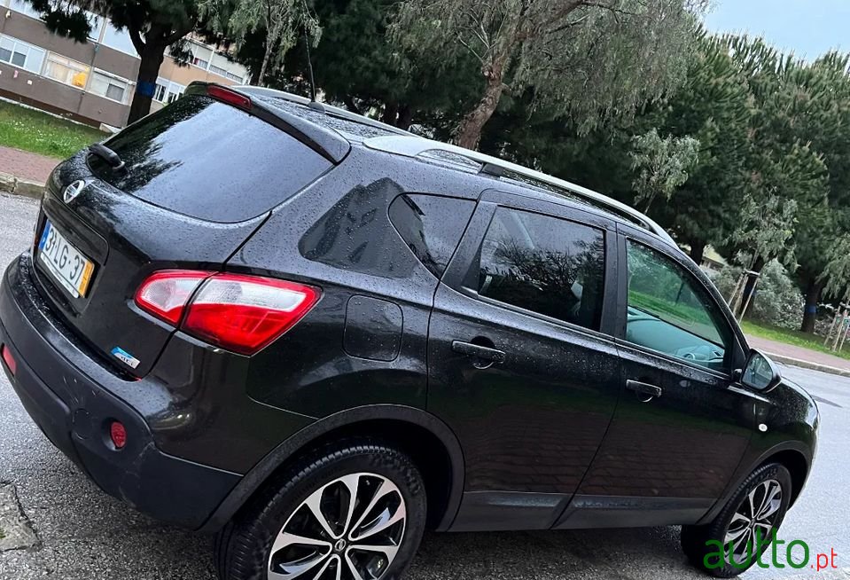 2011' Nissan Qashqai photo #3