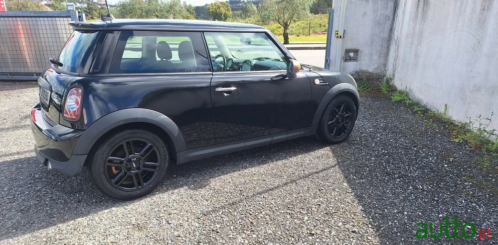 2013' MINI One D 3 Portas photo #5