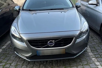 2015' Volvo V40