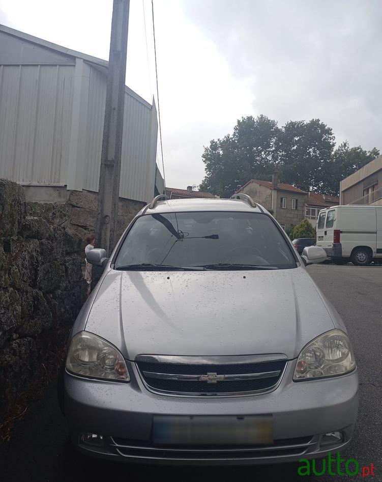 2006' Chevrolet Nubira Sw photo #1
