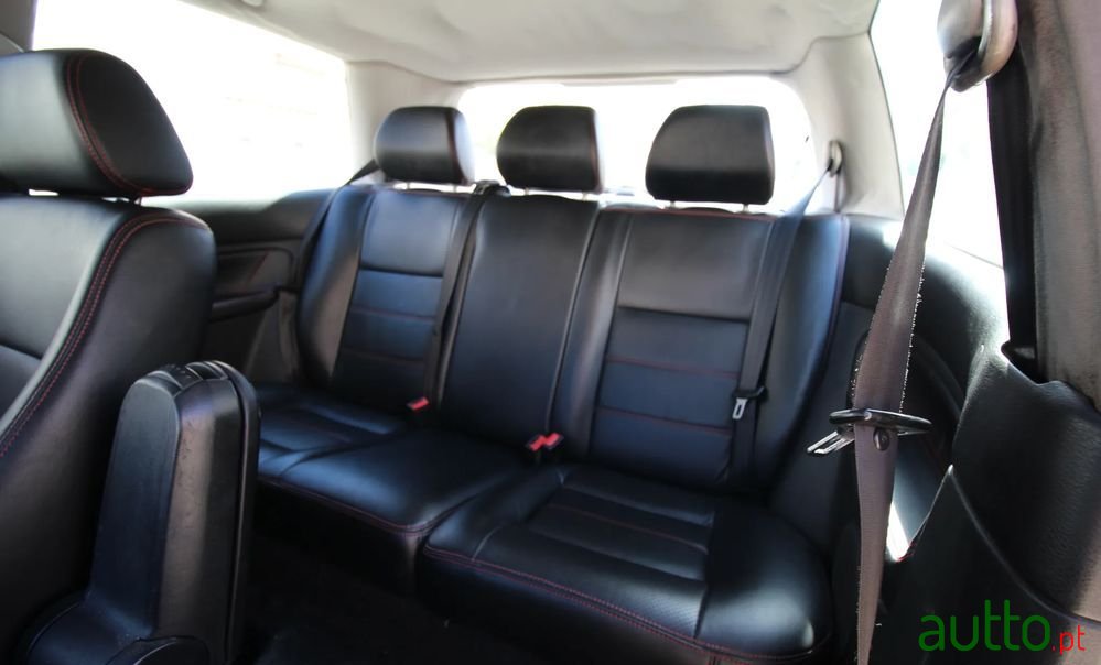 2000' Volkswagen Golf photo #6