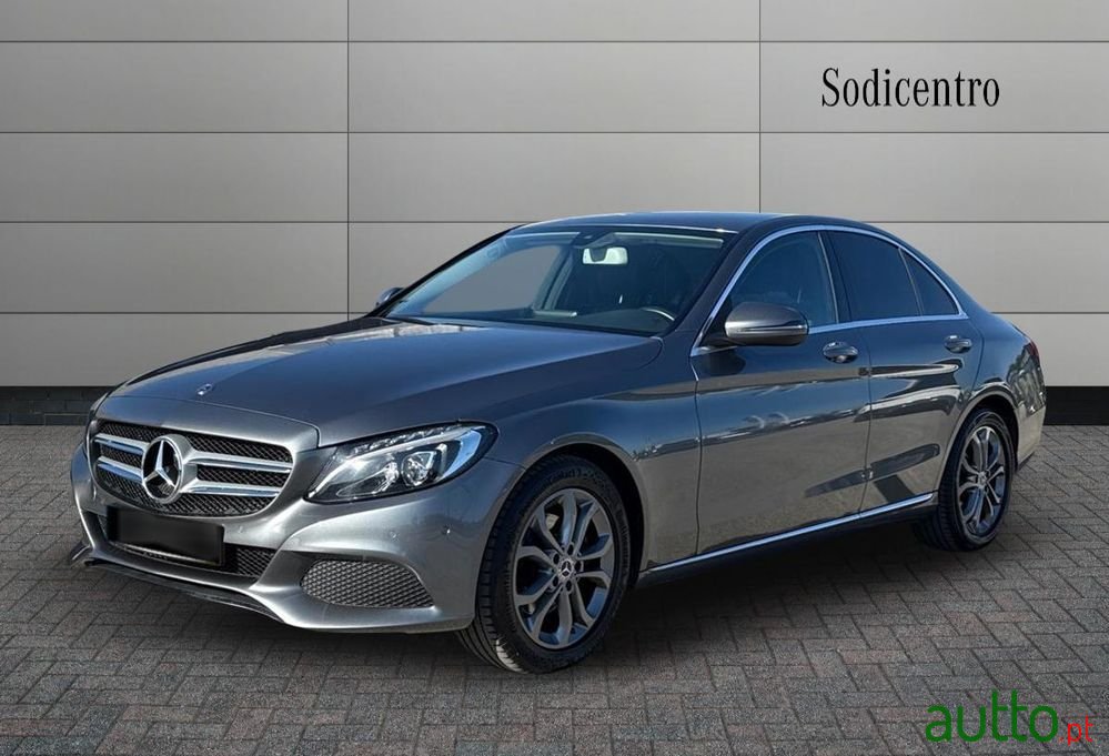 2018' Mercedes-Benz Classe C photo #1