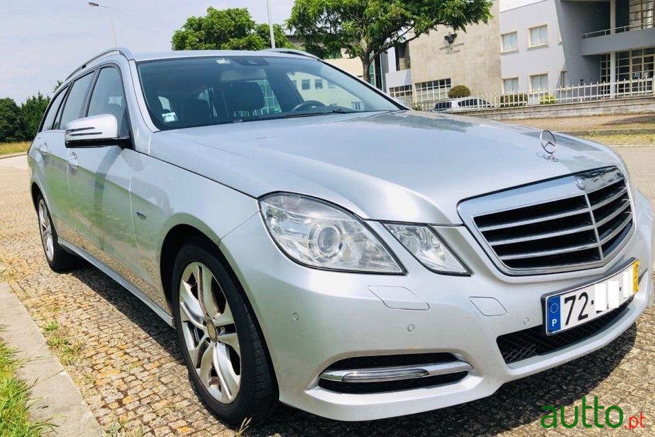 2010' Mercedes-Benz E-250 photo #1