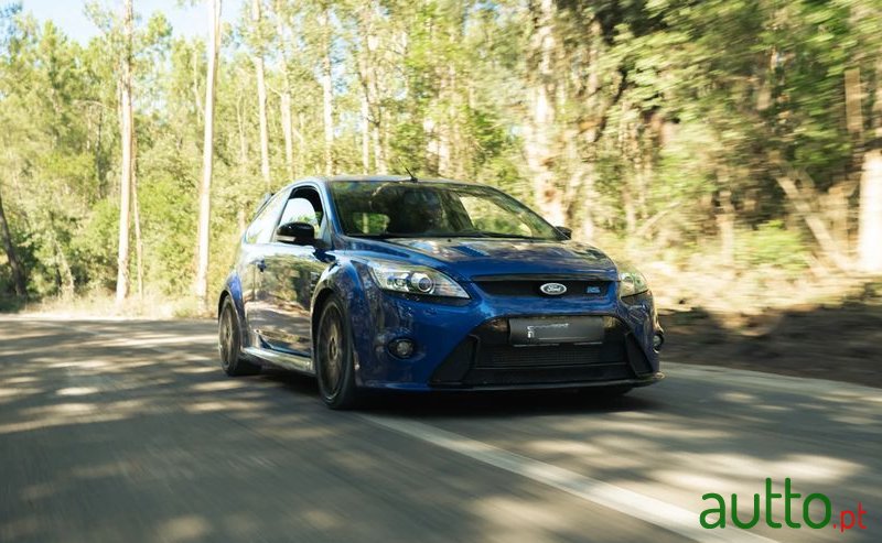 2009' Ford Focus 2.5 T Rs photo #1
