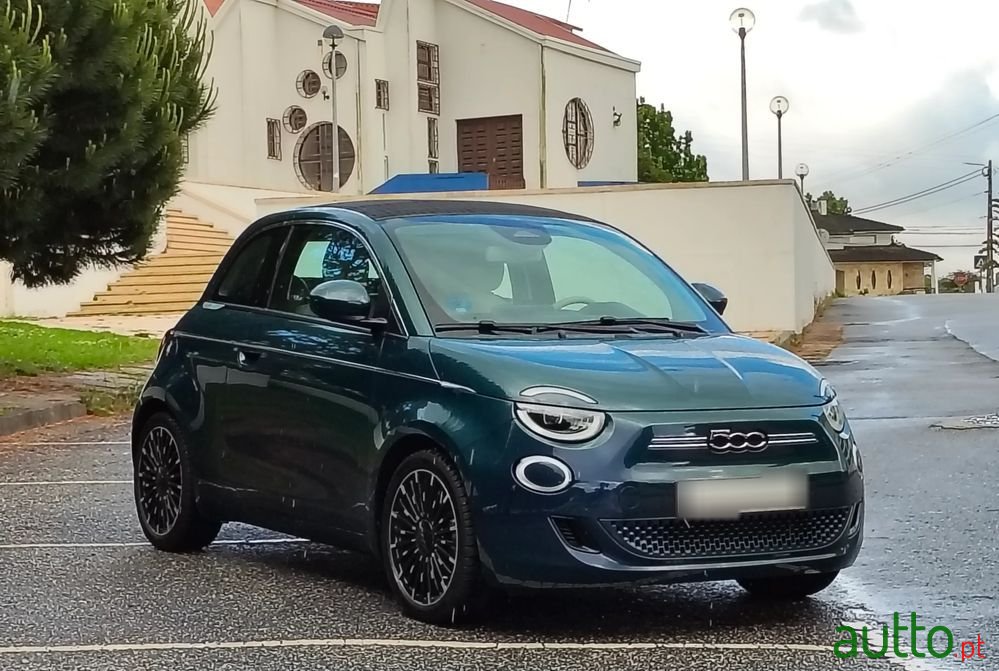 2021' Fiat 500E C La Prima photo #2