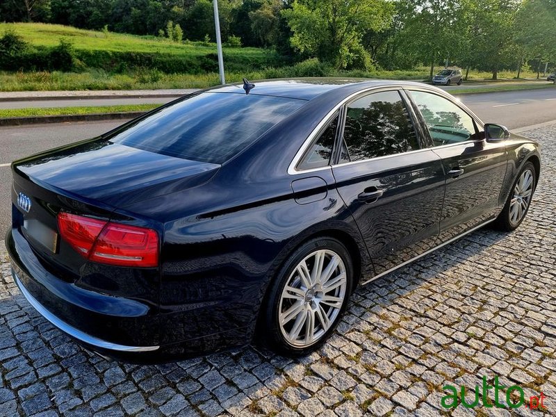 2010' Audi A8 photo #5