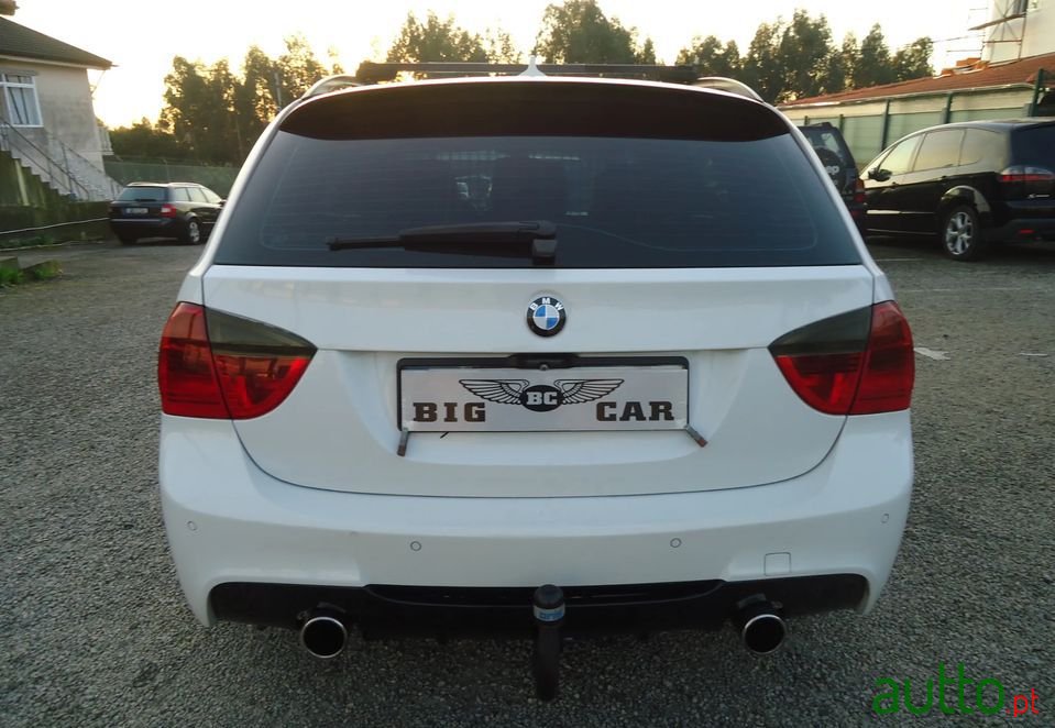 2008' BMW 320 photo #2