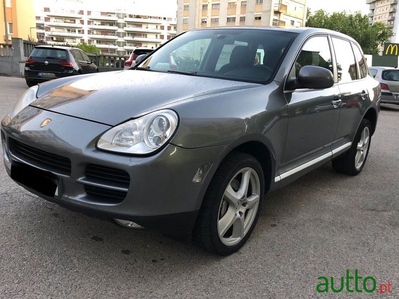 2003' Porsche Cayenne S Tiptronic photo #2