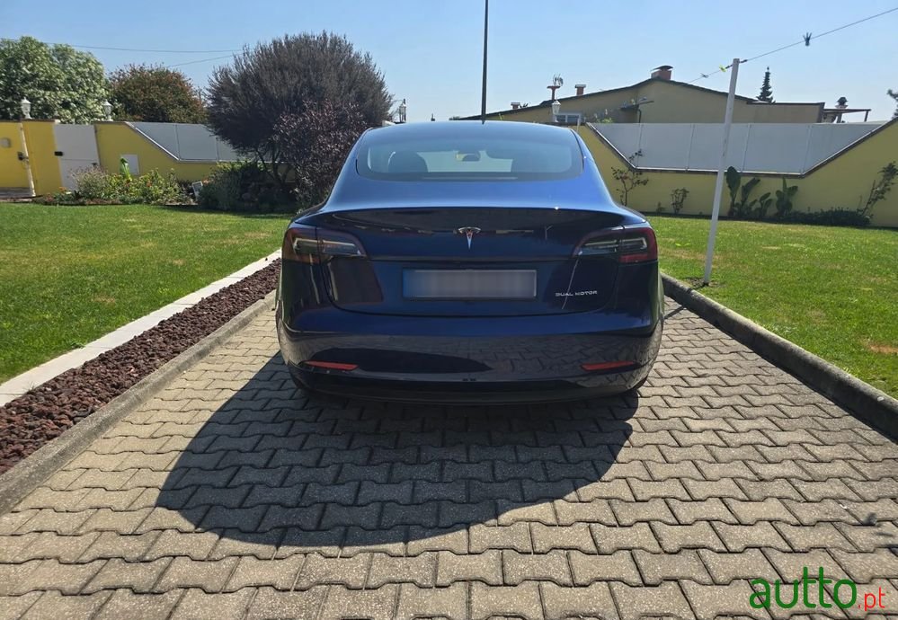 2021' Tesla Model 3 photo #2