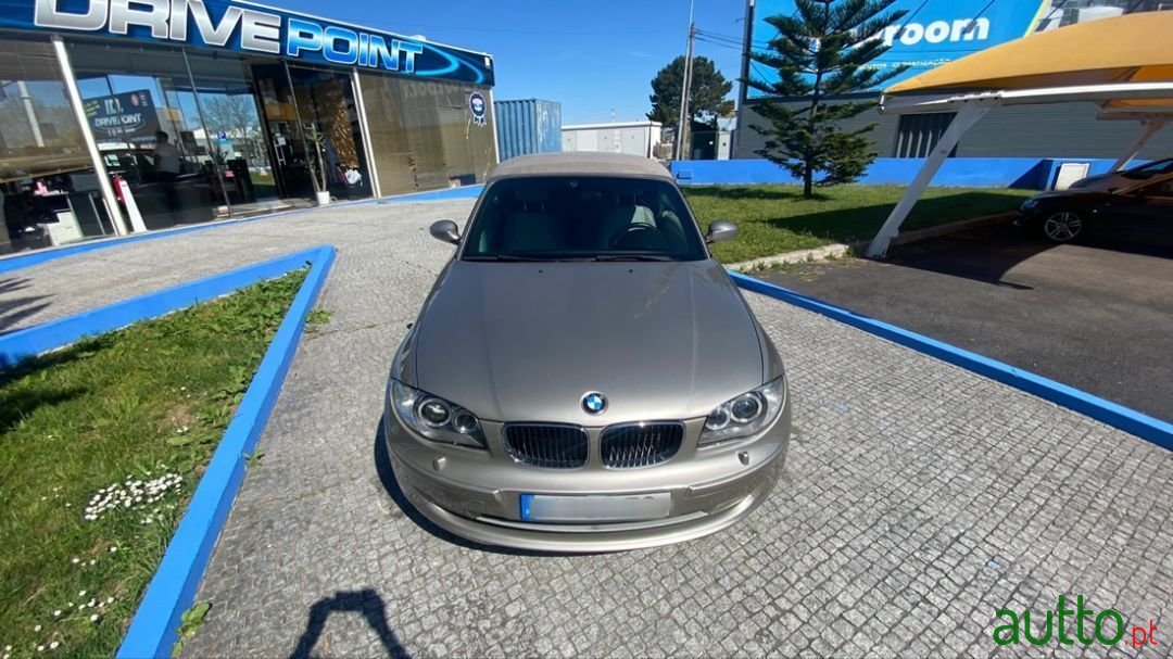 2009' BMW 120 photo #3