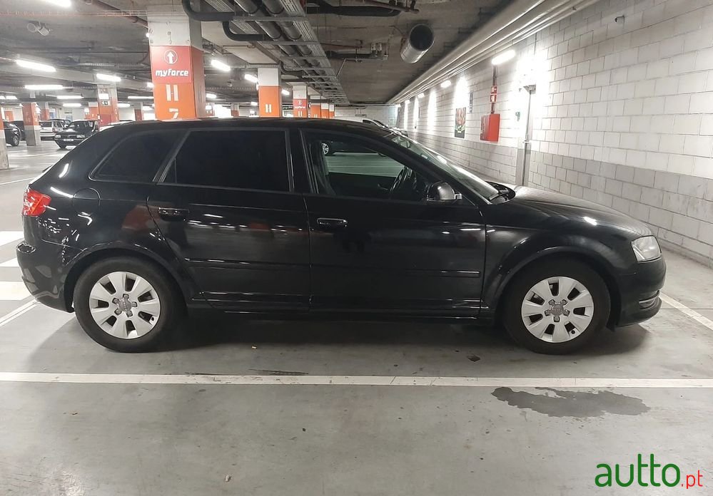 2011' Audi A3 Sportback photo #4