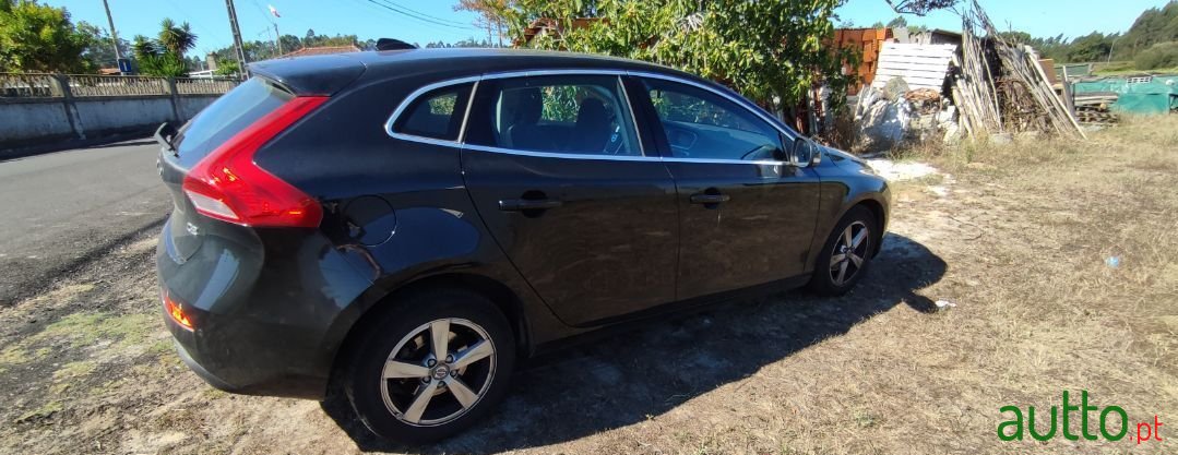 2016' Volvo V40 photo #1