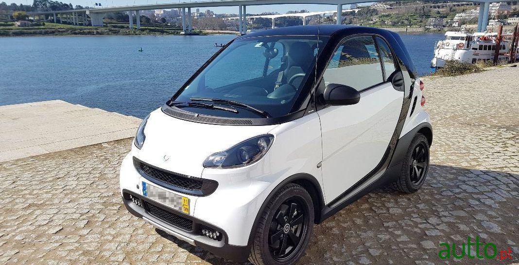 2011' Smart Fortwo Cdi Urban Jungle photo #1