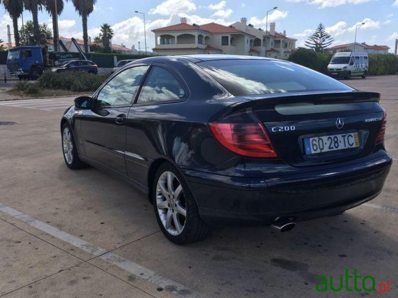 2002' Mercedes-Benz C-200 Sportcoupé Evolution photo #2