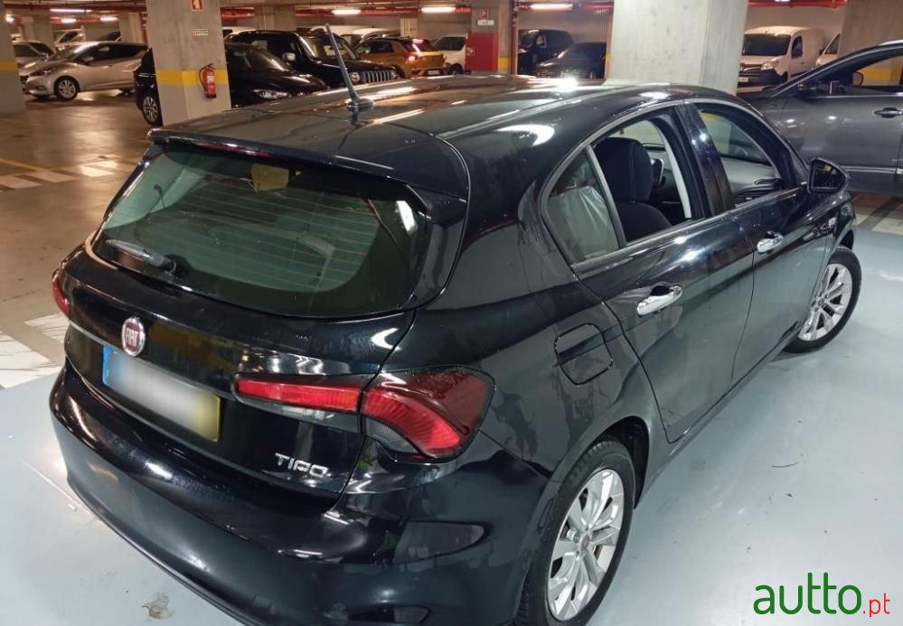 2019' Fiat Tipo 1.3 M-Jet Lounge photo #3