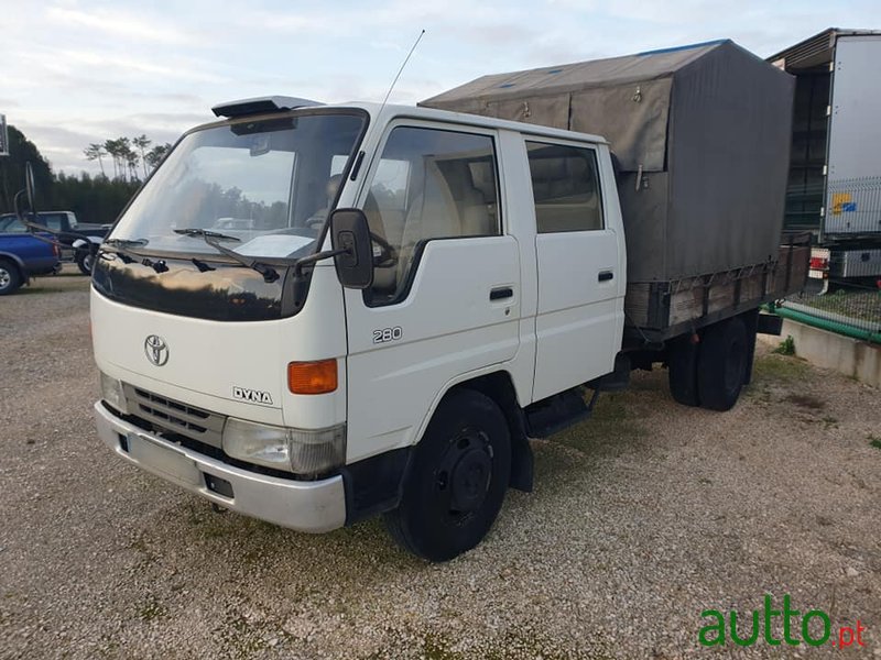 2010' Toyota Dyna photo #1