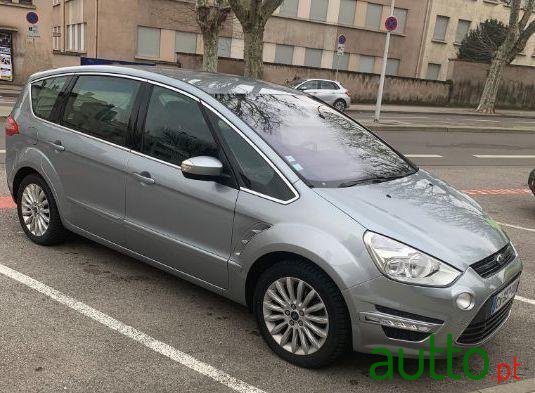 2013' Ford S-Max 2.0 Titanium 7 Lugares photo #1
