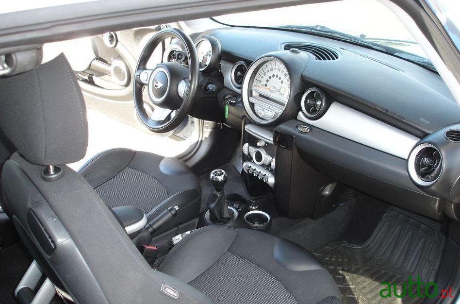 2010' MINI Clubman Cooper D 110Cv photo #2