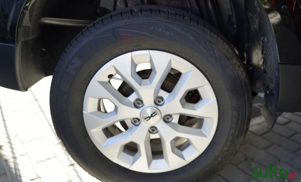 2024' Dacia Duster photo #4