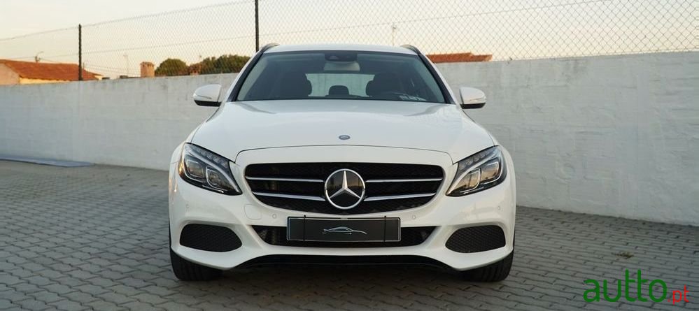 2014' Mercedes-Benz Classe C photo #3