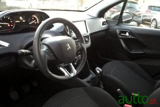 2017' Peugeot 208 Style 1.6 Bluehdi photo #1