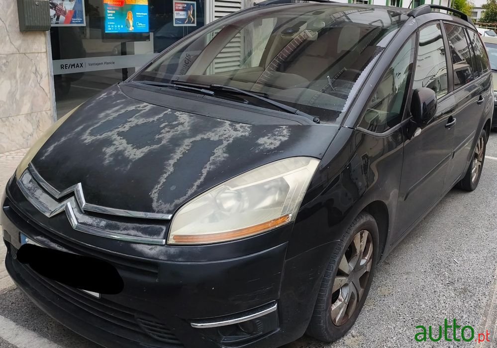 2009' Citroen C4 Grand Picasso photo #3