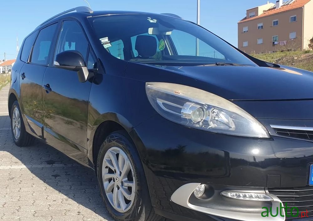 2016' Renault Grand Scenic photo #3