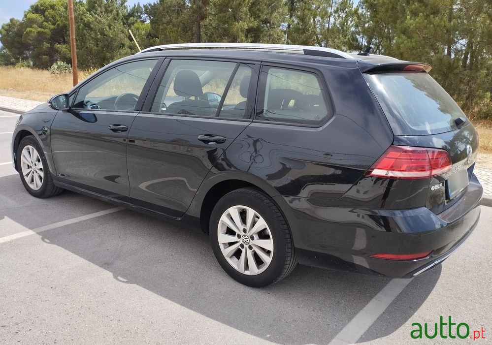 2018' Volkswagen Golf Variant photo #6