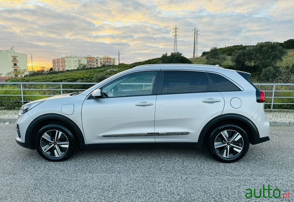 2019' Kia Niro photo #5