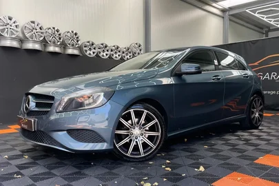 2013' Mercedes-Benz Classe A D Urban