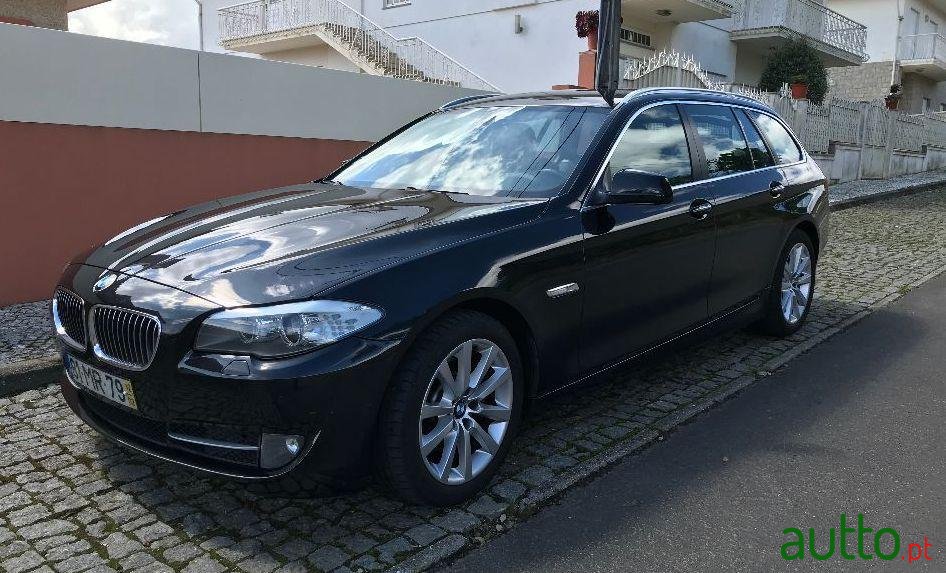 2012' BMW 520 D Auto photo #1