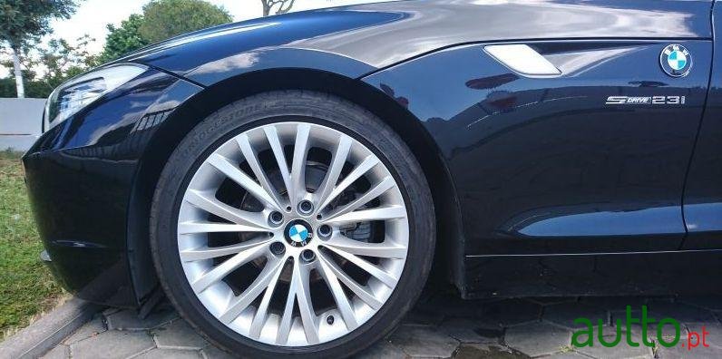 2009' BMW Z4 23Si photo #2