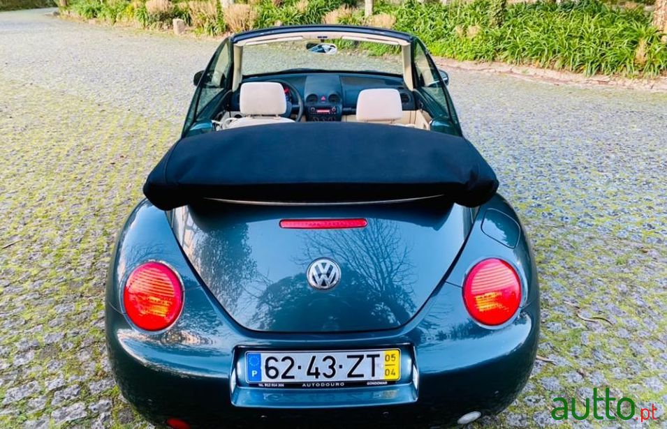 2005' Volkswagen New Beetle Nacional photo #1