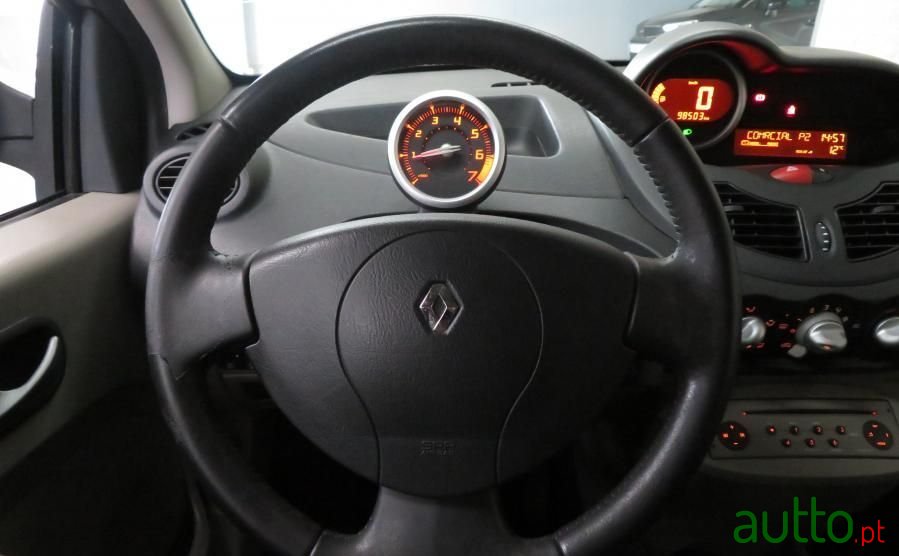 2008' Renault Twingo 1.2 Tce Gt photo #5