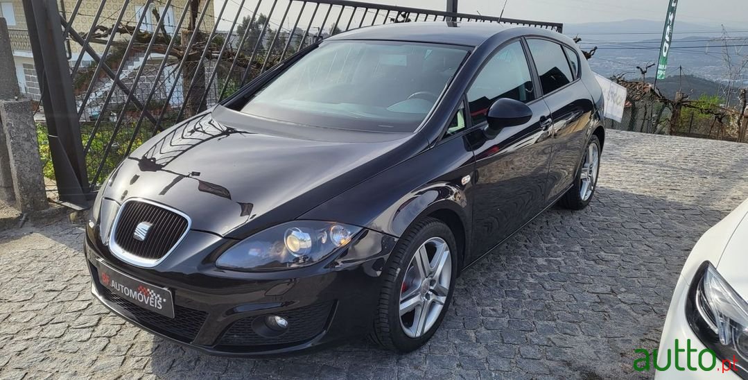 2011' SEAT Leon Sport photo #2